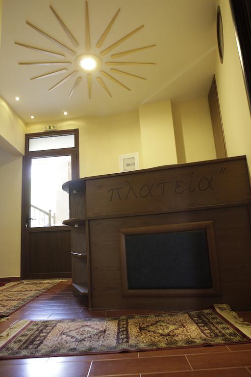 Appartement Xenonas Platia à Káto Loutrákion Extérieur photo
