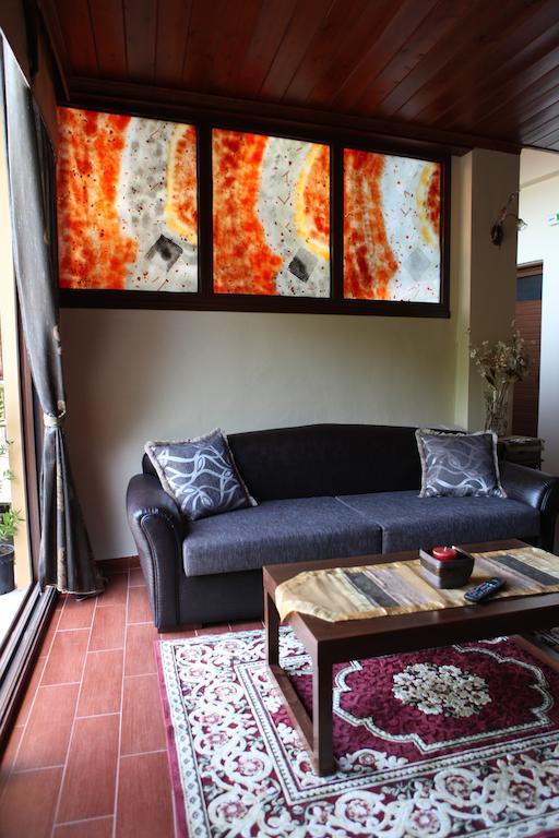 Appartement Xenonas Platia à Káto Loutrákion Extérieur photo