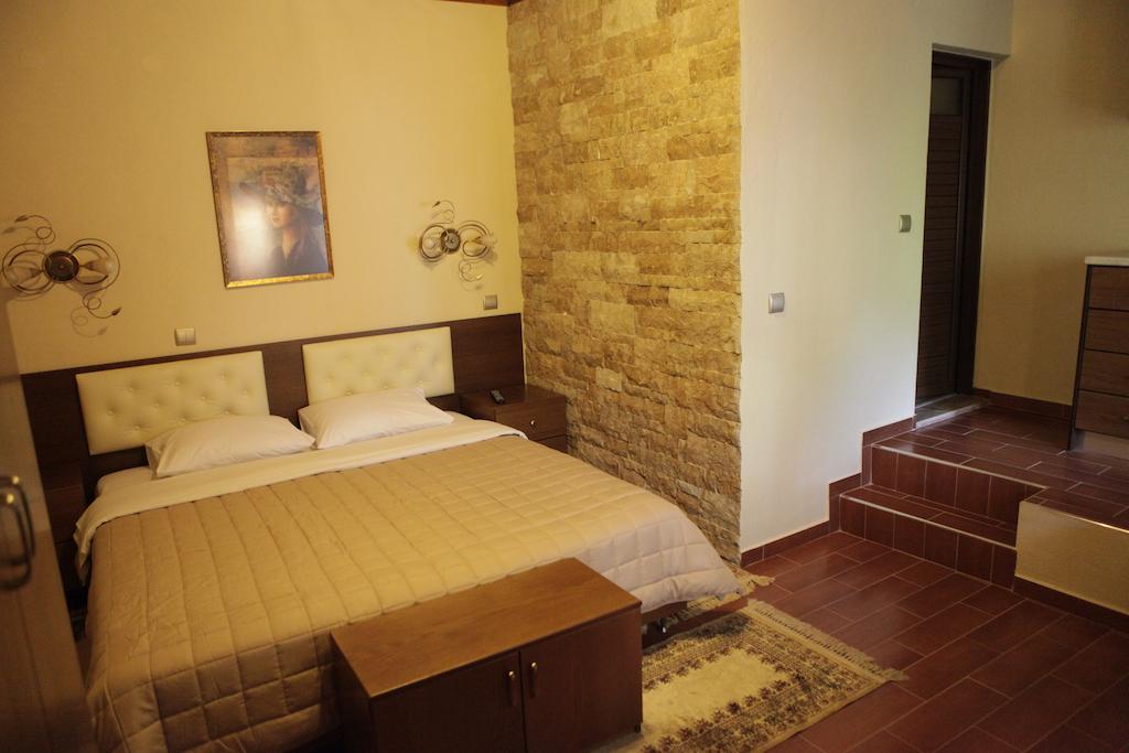 Appartement Xenonas Platia à Káto Loutrákion Chambre photo