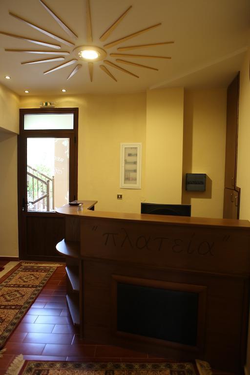 Appartement Xenonas Platia à Káto Loutrákion Extérieur photo